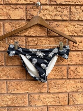 10/$25 • PINK Victorias Secret Pineapple Bathing Suit Bottom‎